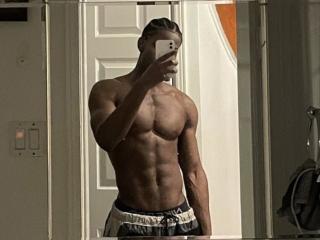 Ver la ficha detallada de BaiseurDeCulX