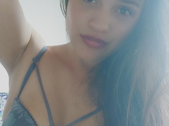 Isabellaluxxx - Live porn &amp; sex cam - 29007359