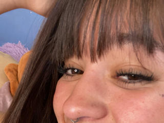 Ver la ficha detallada de AnikaFleur