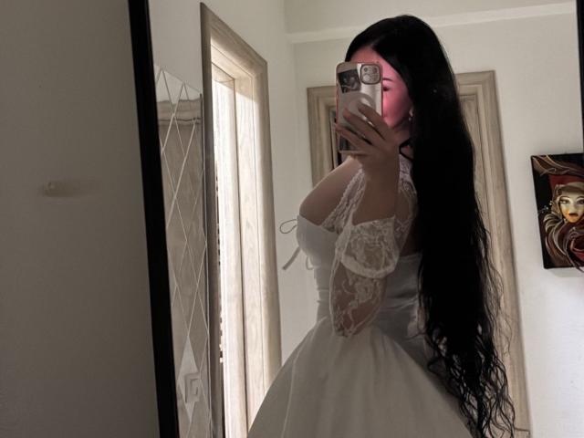 AlessiaNoire - Live porn &amp; sex cam - 29017223