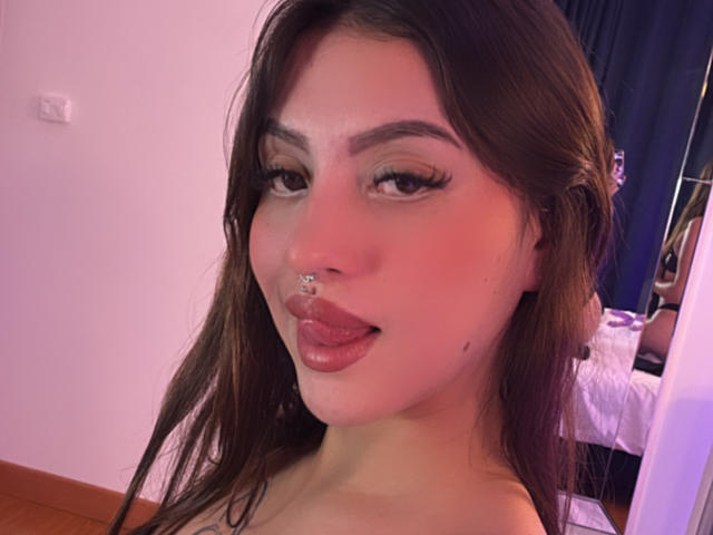 LunaaBlossom - Live porn &amp; sex cam - 29020280