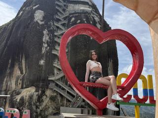 Ver la ficha detallada de LunaaBlossom