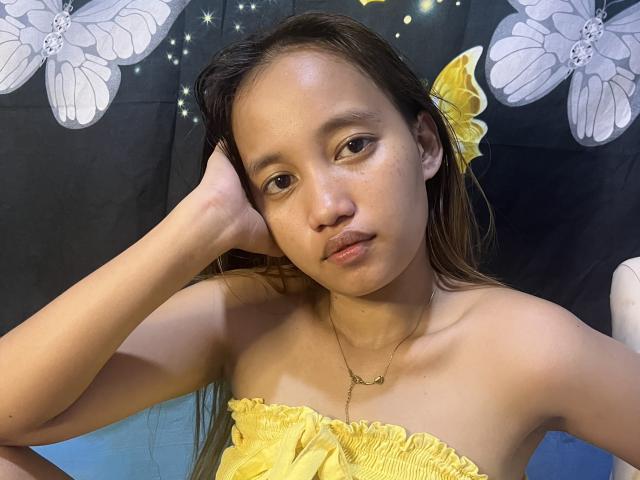 hottiekytharia - Live sex cam - 29020901