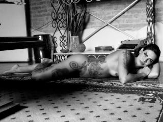 Ver la ficha detallada de VeronnaInk