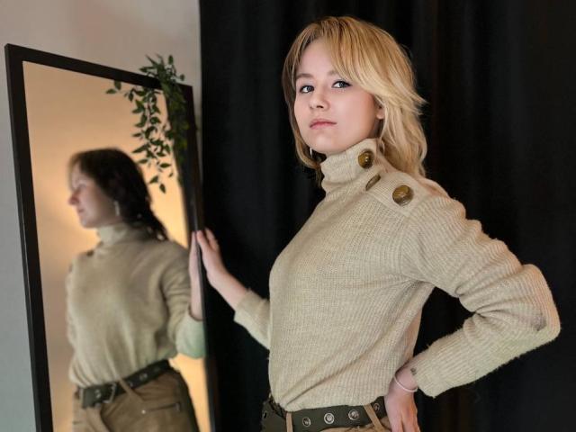 LinaVeritas - Live sex cam - 29023214