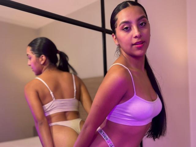 EmmaEstreilla - Live sex cam - 29026235