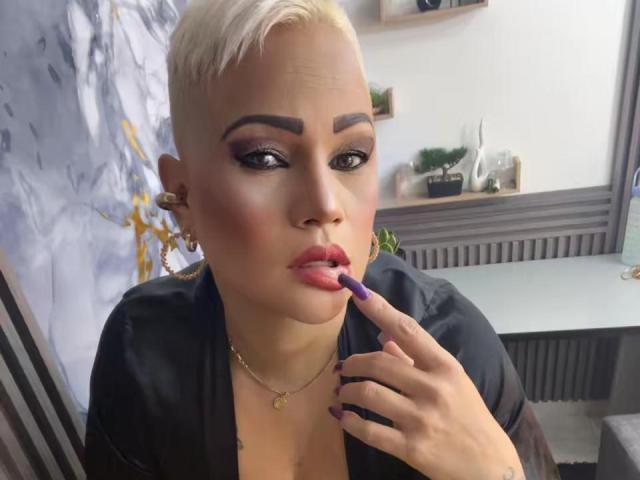 GianellaCox - Live porn &amp; sex cam - 29027378