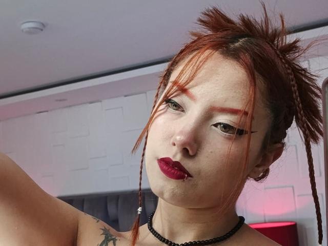 EmmaThomsonn - Sexe cam en vivo - 29030726