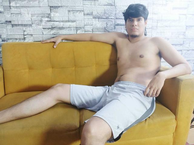 KevinRoldans - Live porn &amp; sex cam - 29033009