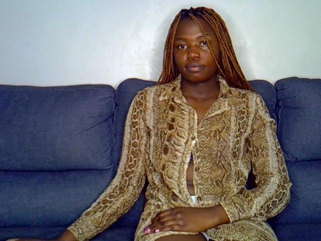 Yollah - Élő pornó és szexkamera - 29035556