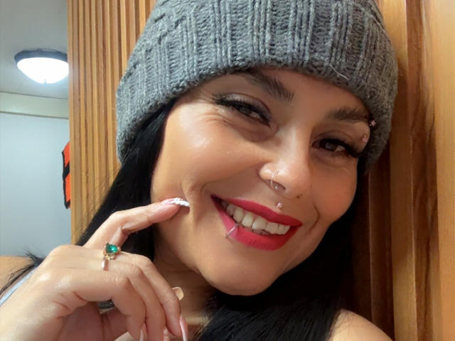 CharlotteCrofort - Sexe cam en vivo - 29038256