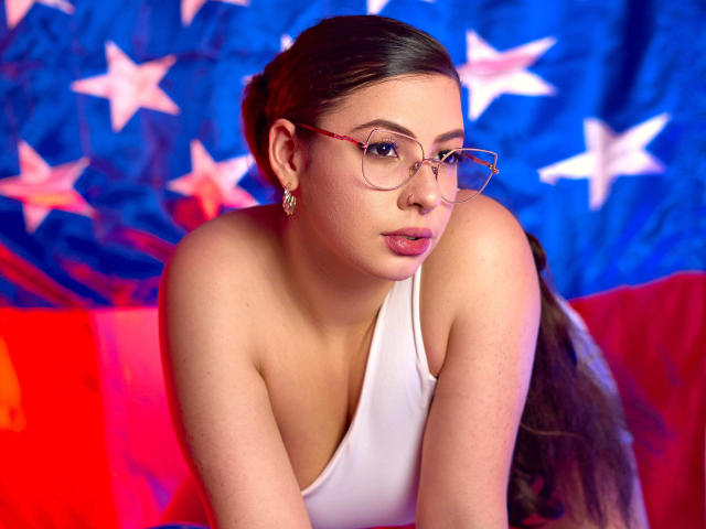 VanessaClose - Élő pornó és szexkamera - 29050058