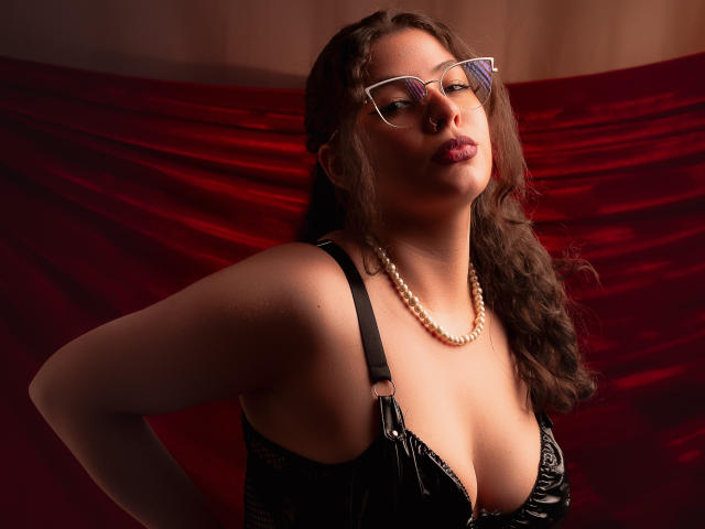 VanessaClose - Live porn &amp; sex cam - 29050490