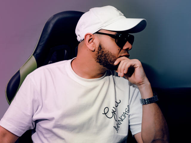 Meduleo - сексуальная веб-камера в реальном времени - 29054021