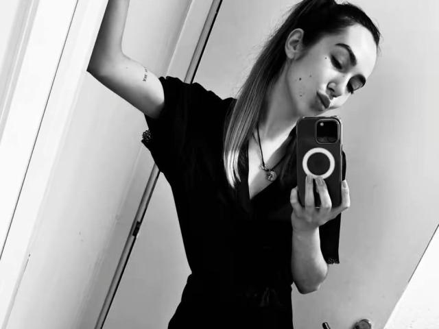 AraiaSheri - Live sex cam - 29069375