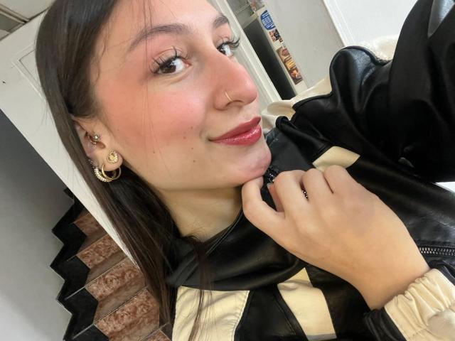 MaddyCarina - Live porn &amp; sex cam - 29073068