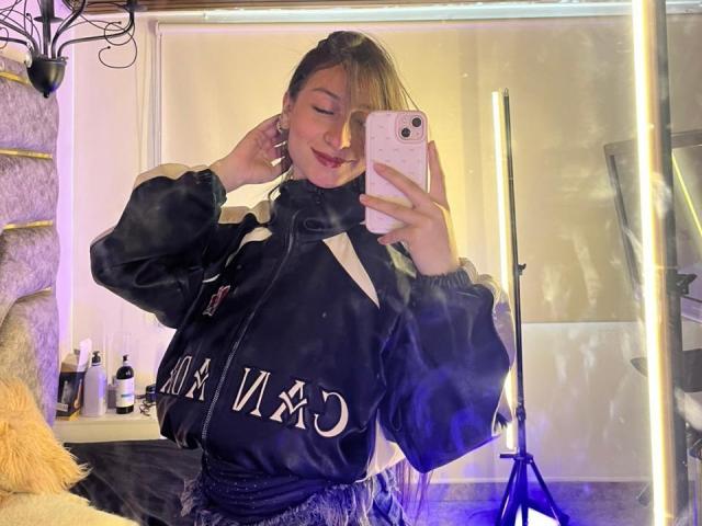 MaddyCarina - Live porn &amp; sex cam - 29073116