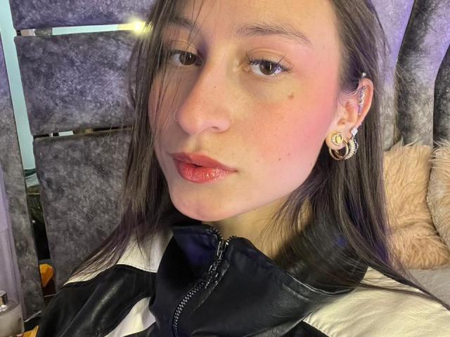 MaddyCarina - Live porn &amp; sex cam - 29073140