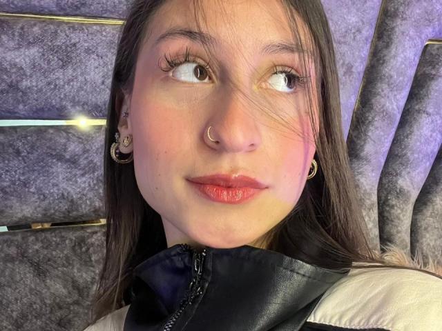 MaddyCarina - Live porn &amp; sex cam - 29073152