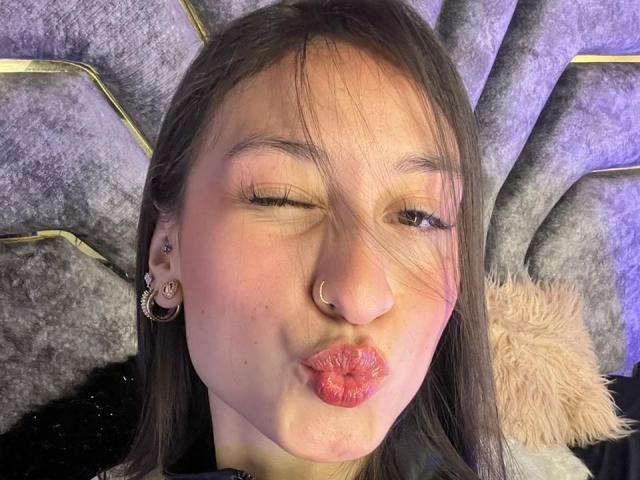 MaddyCarina - Live porn &amp; sex cam - 29073158