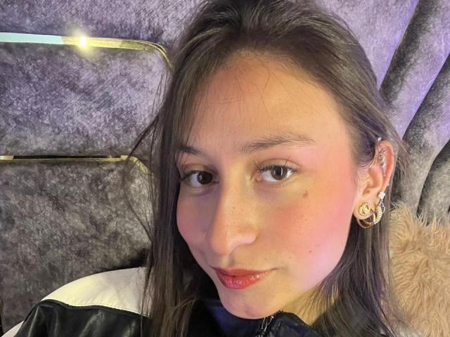 MaddyCarina - Live porn &amp; sex cam - 29073176