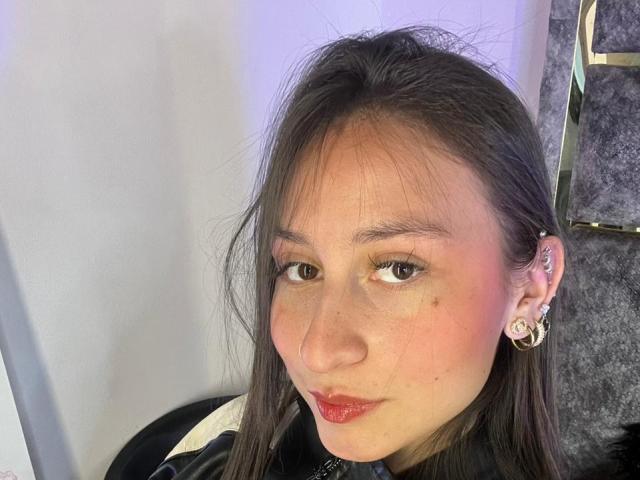 MaddyCarina - Live porn &amp; sex cam - 29073215