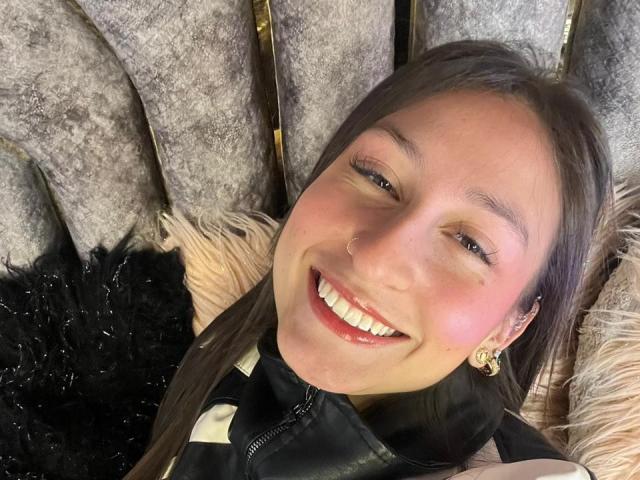 MaddyCarina - Live porn &amp; sex cam - 29073224