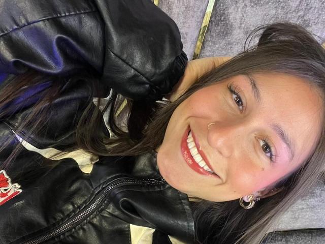 MaddyCarina - Live porn &amp; sex cam - 29073227