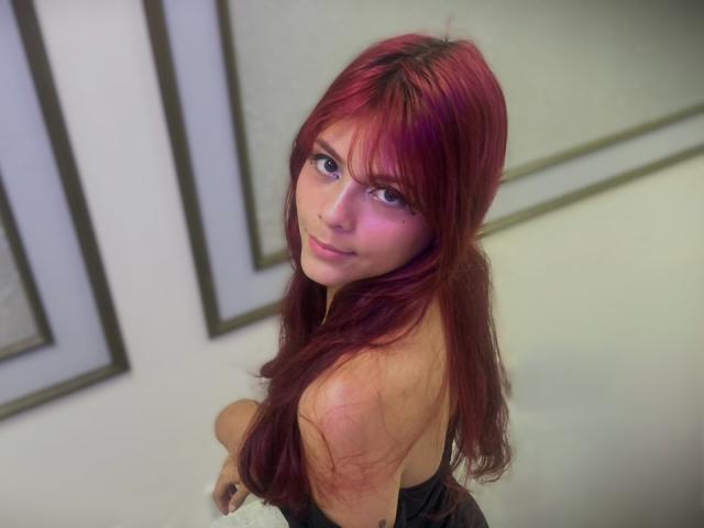 ViioletteRoselle - Élő pornó és szexkamera - 29083712