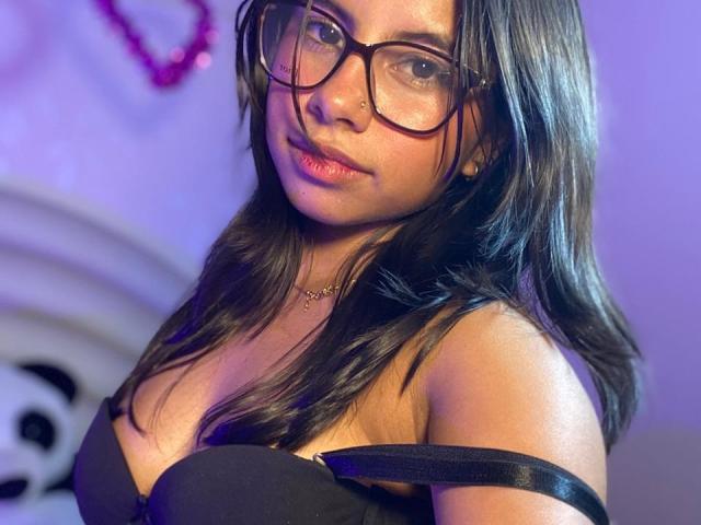 CelesteMorel - Porno na żywo i seks kamera - 29084861