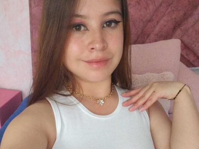 MelaniBecker - Live porn &amp; sex cam - 29090405