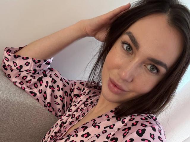 AraiaSheri - Live porn &amp; sex cam - 29095769