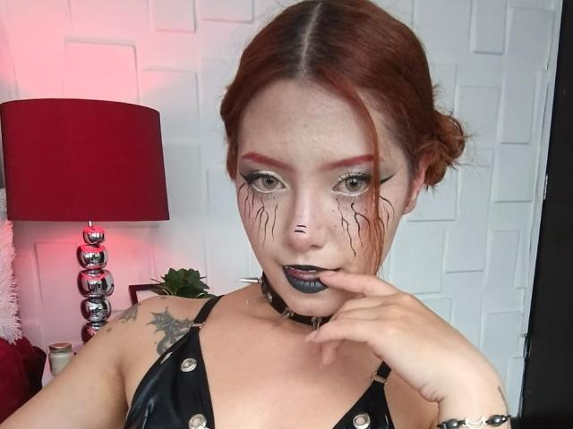EmmaThomsonn - Live porn &amp; sex cam - 29099687