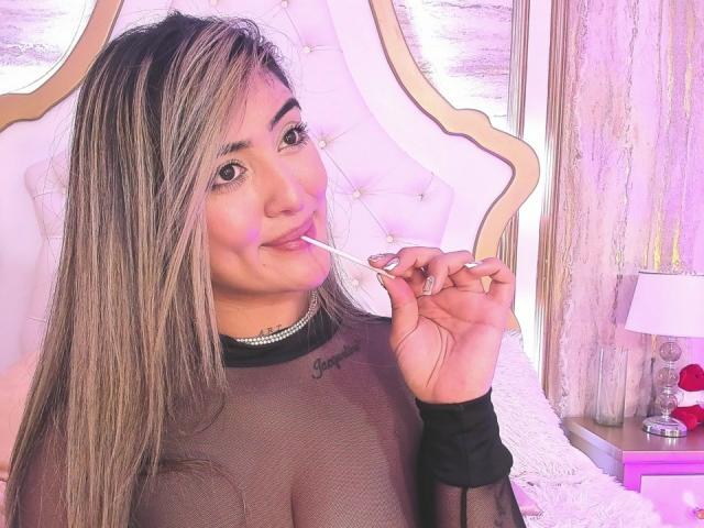 MaeCollins - Live porn &amp; sex cam - 29100074