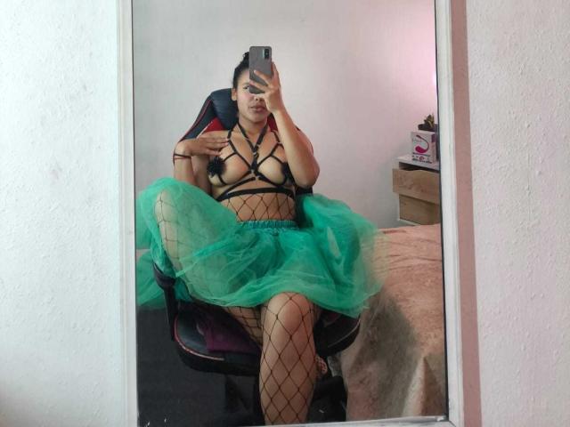 AriaVega - Live porn &amp; sex cam - 29107679