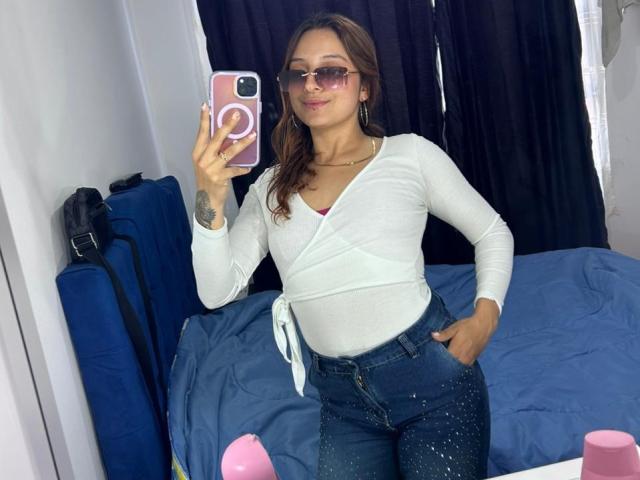 SaarahJones - Live porn &amp; sex cam - 29112659