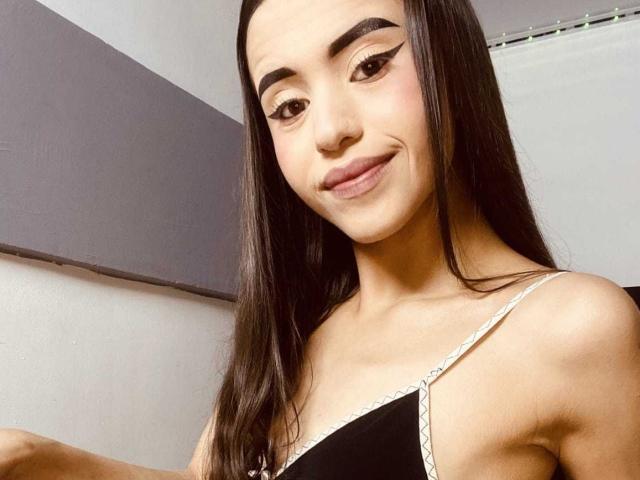 MeganDrak - Live porn &amp; sex cam - 29113856