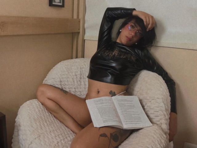 DominatrixMelissa - Live porn &amp; sex cam - 29119715