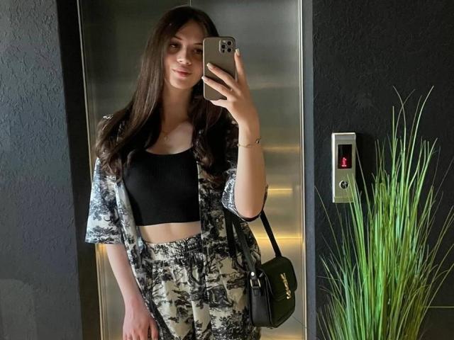 CatherineBloggy - Live porn &amp; sex cam - 29123957