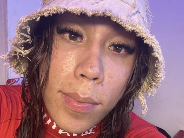 GeraldineSuan - Live Sex Cam - 29130866