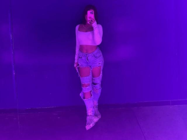 LaraHarvey - Live porn &amp; sex cam - 29131736