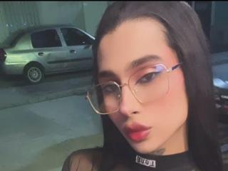 Ver la ficha detallada de IvoneCox