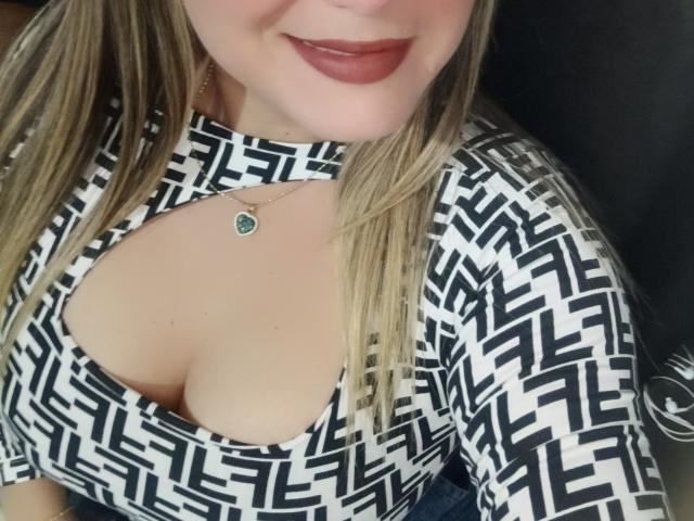 AlexaHotSeins - Live sex cam - 29140832