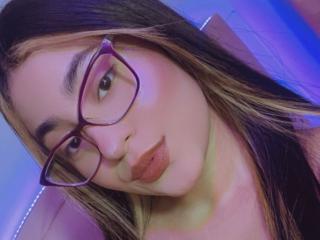 Ver la ficha detallada de EmilyVilly