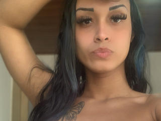 Ver a ficha detalhada de  YasminMayers