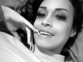 Ver a ficha detalhada de  YasminMayers