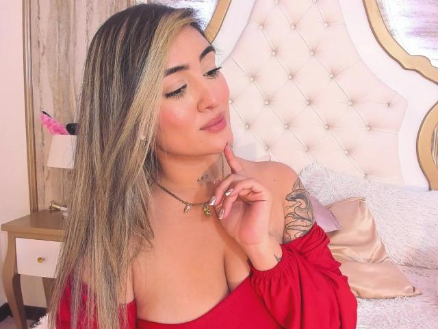 MaeCollins - Live porn &amp; sex cam - 29145971