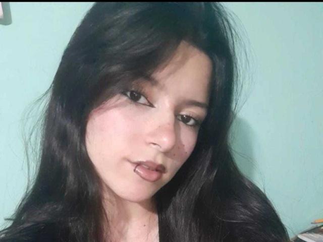 EmiSchwarz - Live porn &amp; sex cam - 29150567