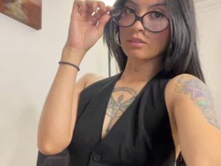 Ver la ficha detallada de NiaWhitee