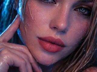 Ver a ficha detalhada de  Axinia